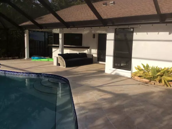 Wellington, FL 33414,12305 Sawgrass CT