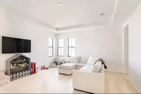 Palm Beach Gardens, FL 33418,13458 Artisan CIR