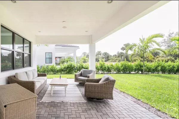 Palm Beach Gardens, FL 33418,13458 Artisan CIR