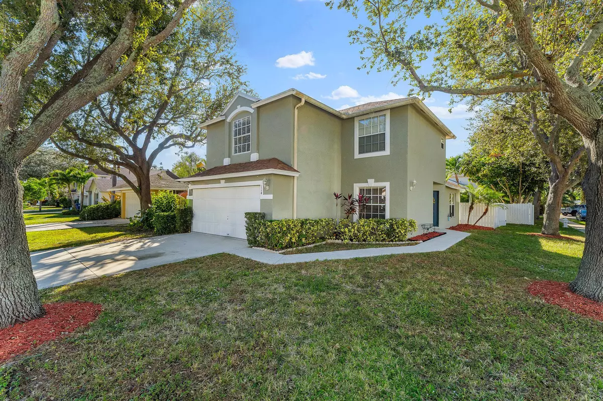 Jupiter, FL 33458,114 Pennock Landing CIR
