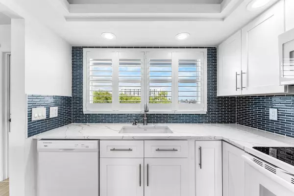 Boynton Beach, FL 33435,2004 S Federal HWY D403