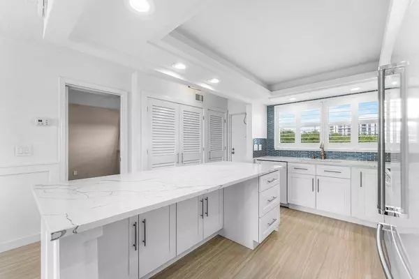 Boynton Beach, FL 33435,2004 S Federal HWY D403