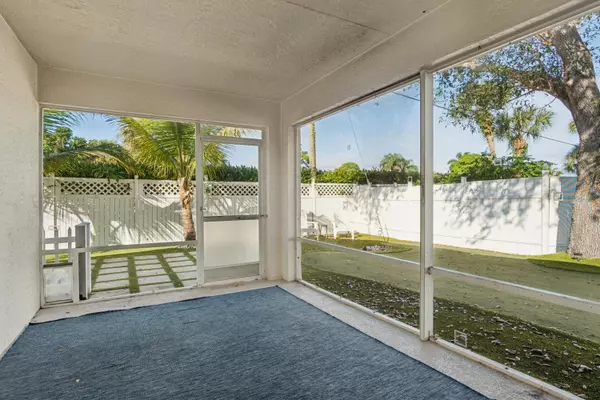 Jupiter, FL 33458,139 Pennock Landing CIR