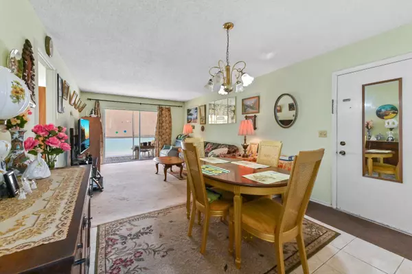 West Palm Beach, FL 33411,368 Lake Frances DR