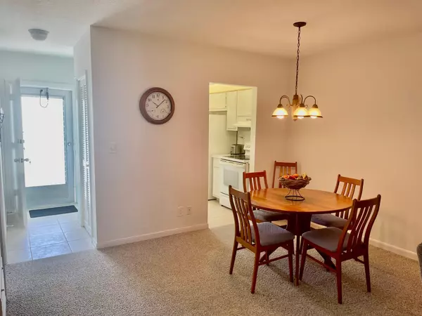 Boynton Beach, FL 33426,117 Lake TER F-208