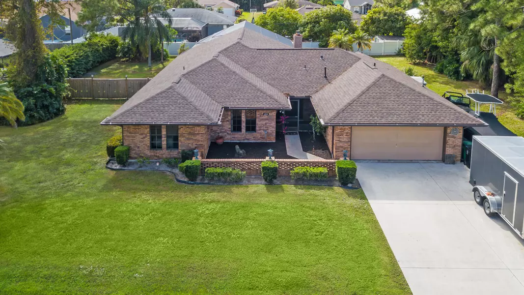 844 SE Kendall AVE, Port Saint Lucie, FL 34983