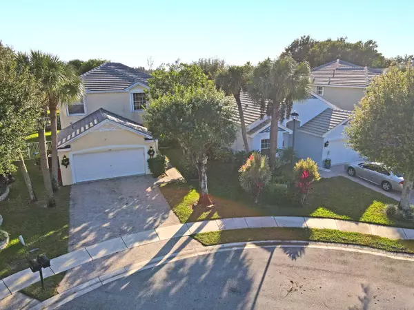 Royal Palm Beach, FL 33414,130 Canterbury PL