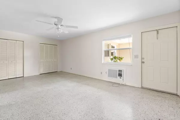 North Palm Beach, FL 33408,751 Hummingbird WAY 6