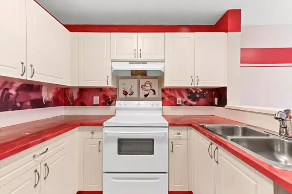 West Palm Beach, FL 33417,4791 Via Palm LKS 1706