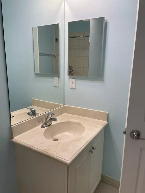 Jupiter, FL 33458,138 Lismore LN