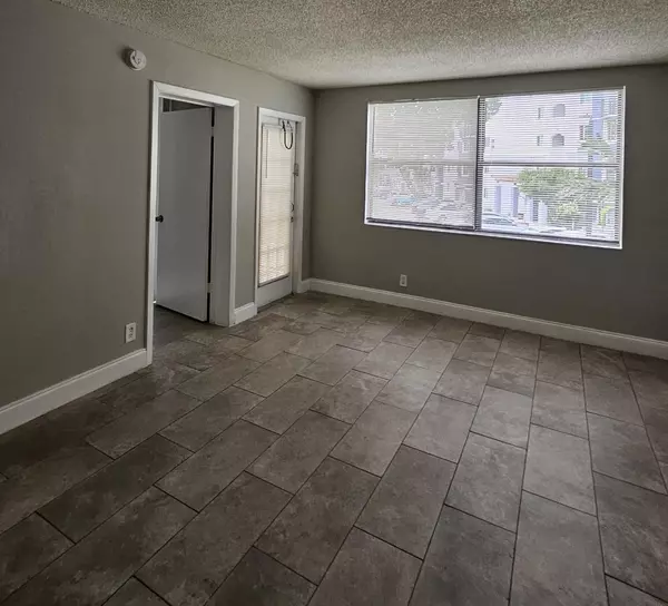 West Palm Beach, FL 33401,700 Executive Center DR 23