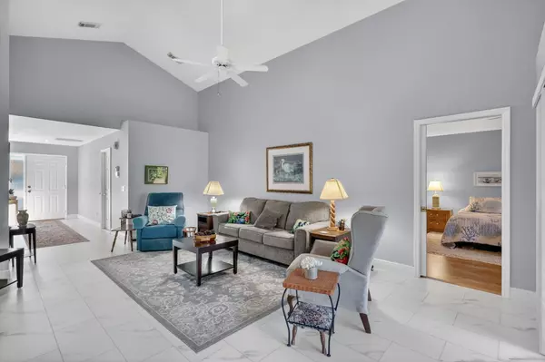 Stuart, FL 34997,6342 SE Windsong LN