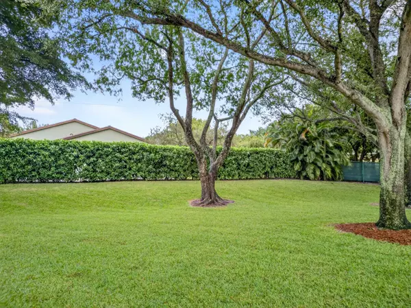 Boynton Beach, FL 33436,9880 Kamena CIR