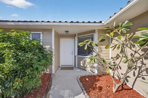 Hobe Sound, FL 33455,8288 SE Pine CIR