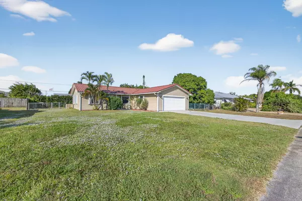 Hobe Sound, FL 33455,8288 SE Pine CIR