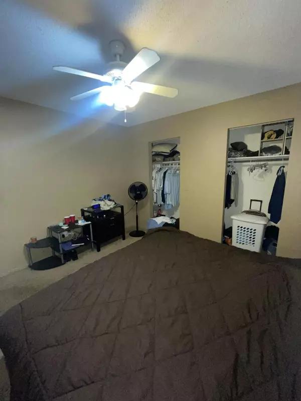 North Palm Beach, FL 33408,2056 S Palm CIR