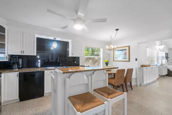 Boca Raton, FL 33487,321 Forsyth ST