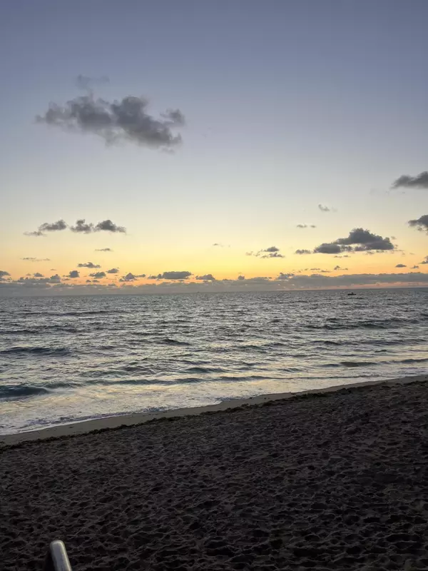 Lantana, FL 33462,112 Prospect RD