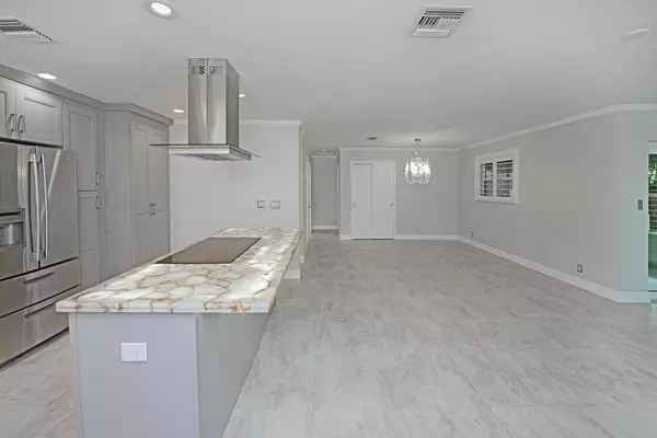 Oakland Park, FL 33309,3180 NW 6th AVE