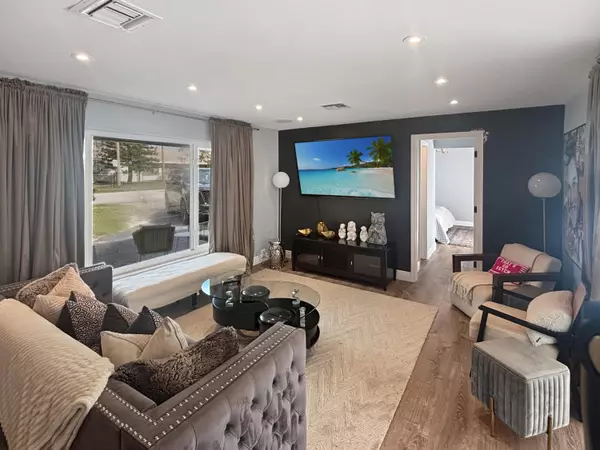 Pompano Beach, FL 33060,100 SW 17th ST