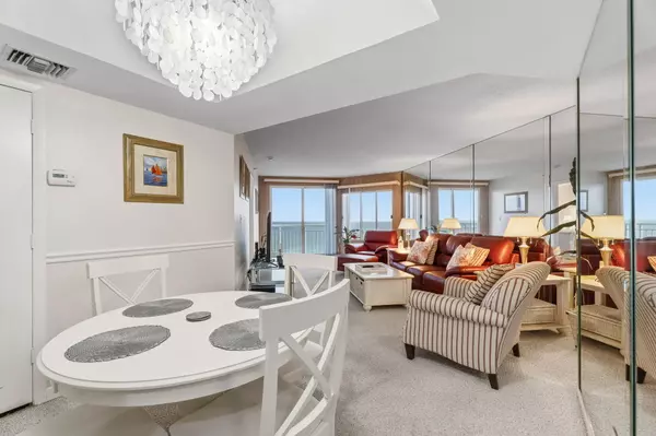 Fort Pierce, FL 34949,3870 N Highway A1a 604