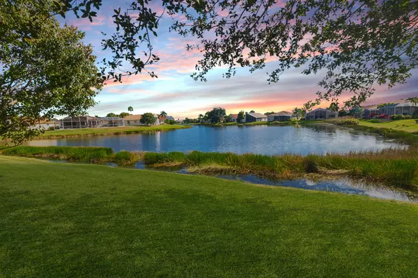 Port Saint Lucie, FL 34986,468 NW Blue Lake DR