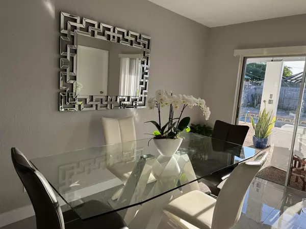 Lake Worth, FL 33467,3093 Pinehurst DR