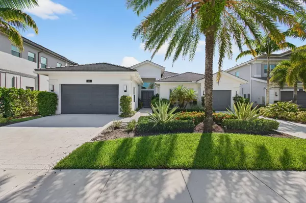 Boca Raton, FL 33498,19886 Meadowside LN