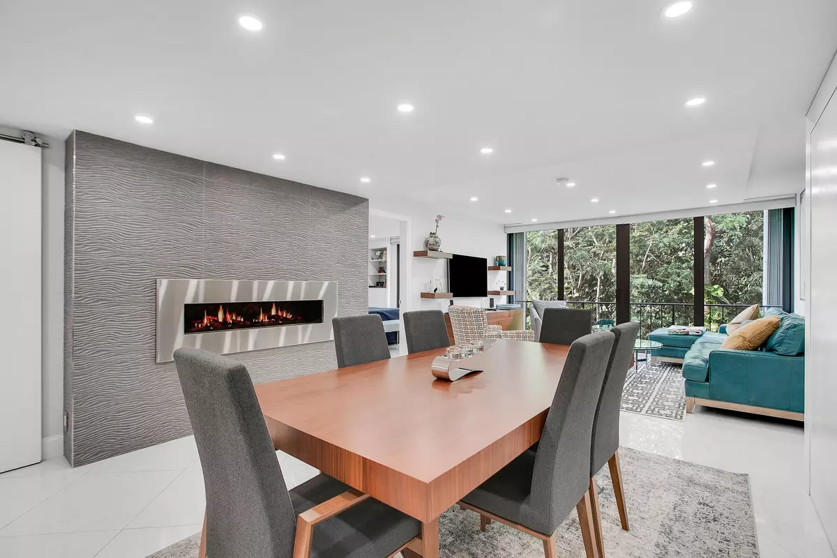 Boca Raton, FL 33432,501 SW 11th PL 317