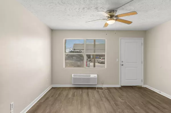 Panama City, FL 32401,644 Caladium CIR