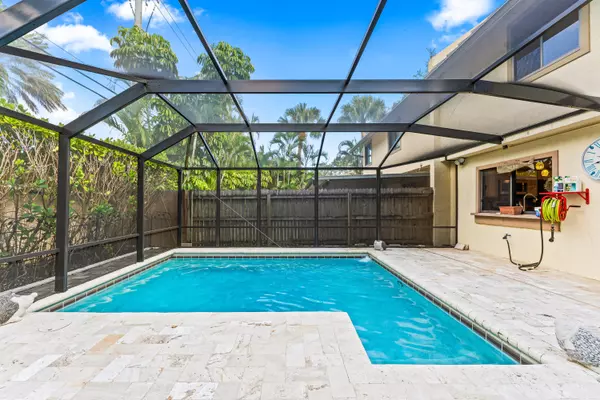 Palm Beach Gardens, FL 33410,1075 Raintree LN