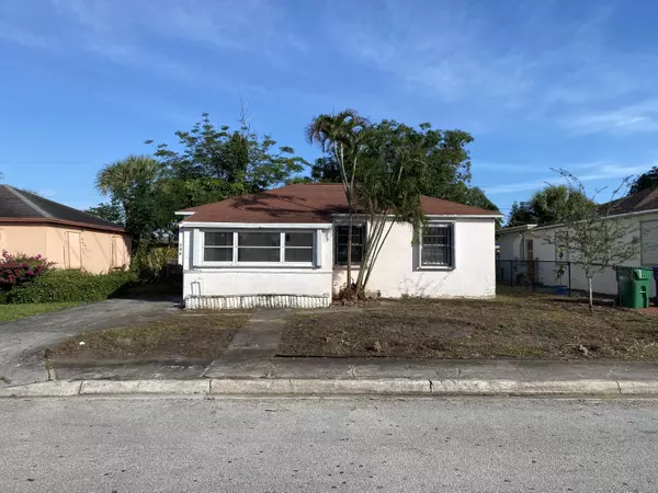 756 W 1st ST, Riviera Beach, FL 33404