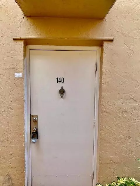 Boca Raton, FL 33432,600 SW 2nd AVE 140