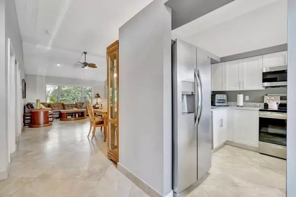 Riviera Beach, FL 33418,7036 Galleon CV