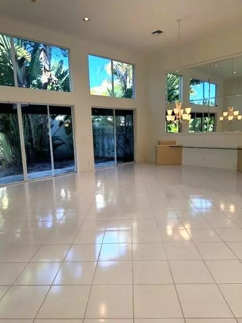 Boca Raton, FL 33496,3529 NW Clubside CIR