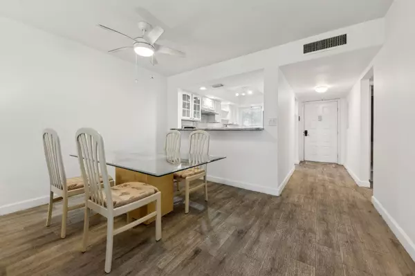 Lake Worth, FL 33467,3186 Via Poinciana 115