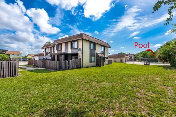 West Palm Beach, FL 33415,2140 Sherwood Forest BLVD 10