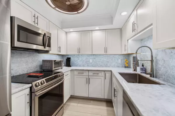 Highland Beach, FL 33487,4511 S Ocean BLVD 403