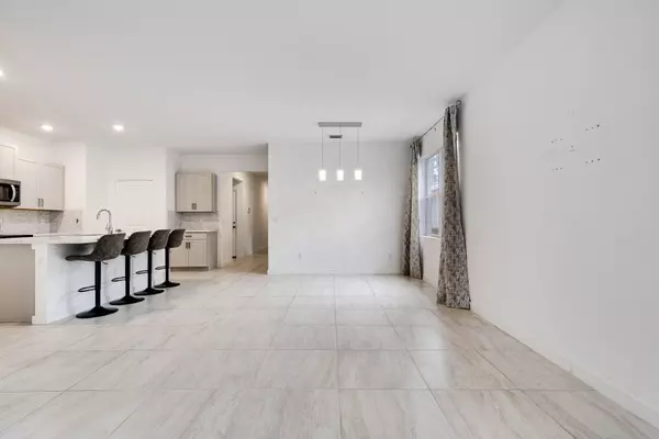 West Palm Beach, FL 33415,2444 Timber Forest DR