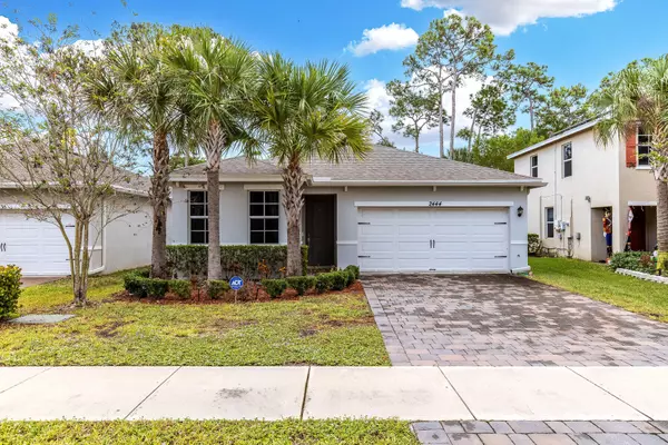 2444 Timber Forest DR, West Palm Beach, FL 33415