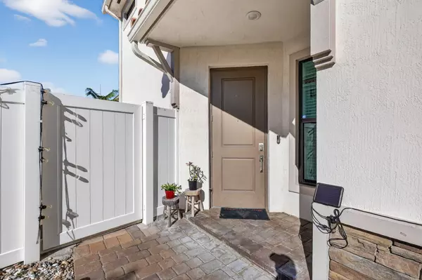 Riviera Beach, FL 33410,1011 Willow PL