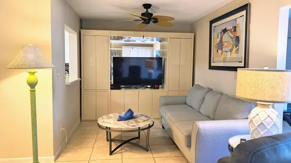 Lake Worth, FL 33467,3178 Via Poinciana 102