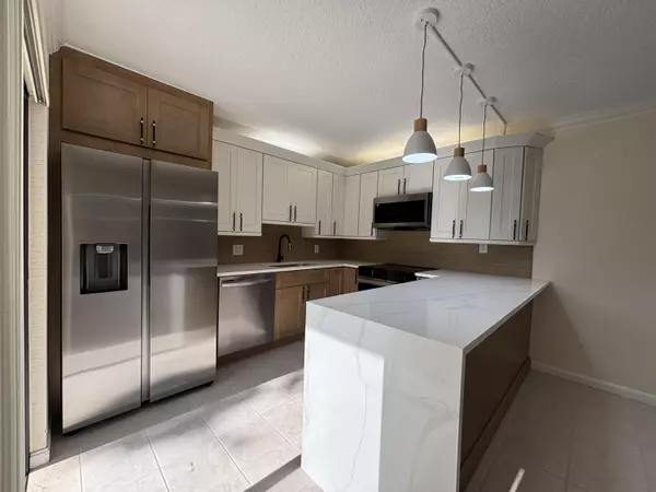 1010 10th CT, Palm Beach Gardens, FL 33410