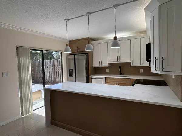 Palm Beach Gardens, FL 33410,1010 10th CT