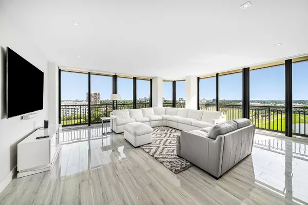 2427 Presidential WAY Ph3, West Palm Beach, FL 33401