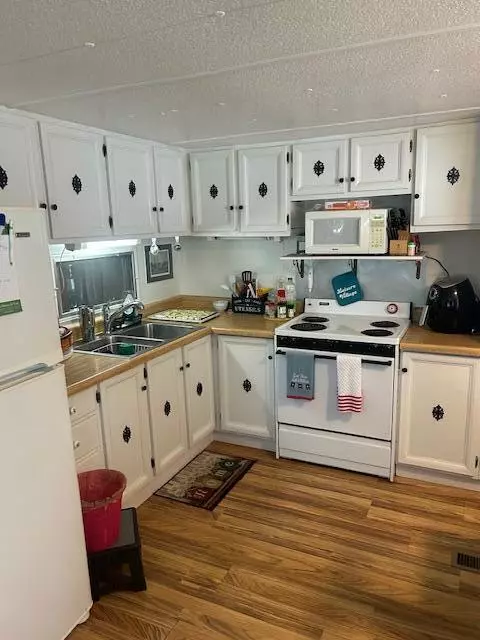 Stuart, FL 34994,143 SE Easy ST