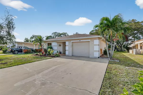 Port Saint Lucie, FL 34952,111 Camino Del Rio