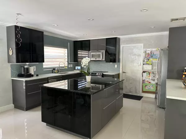 Boca Raton, FL 33428,11417 Little Bear DR