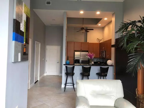 West Palm Beach, FL 33401,701 S Olive AVE 317