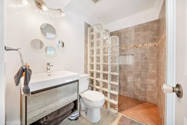 Delray Beach, FL 33446,2533 Bessie ST